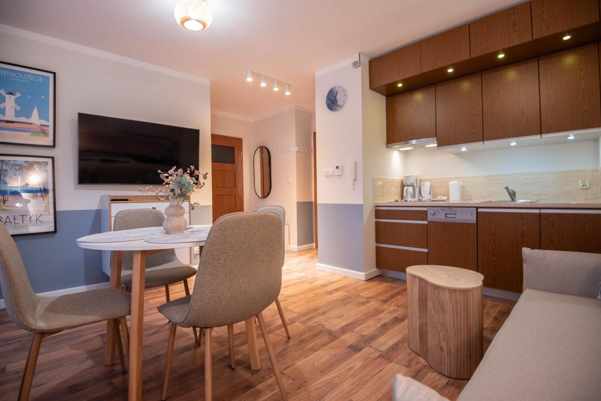Apartamenty Mistral Z Parkingiem - Promenada & Morze - Apartamenty Na Wyspie 슈비노우이스쳬 외부 사진
